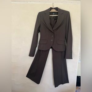 SPRIT collection 2 piece suit. Size 2